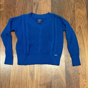 Abercrombie & Fitch sweater